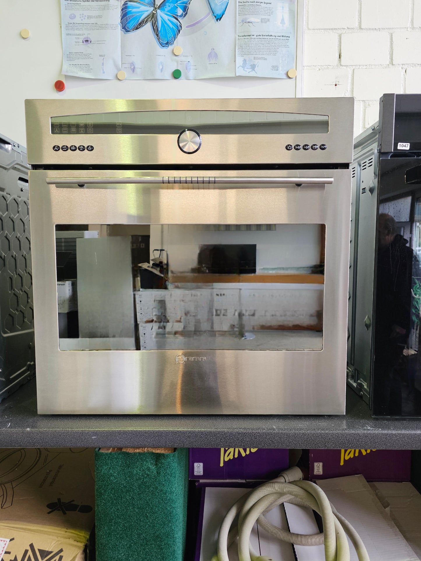 Neff Backofen Mega 4599 B-AP25-4 | Edelstahl | Umluft