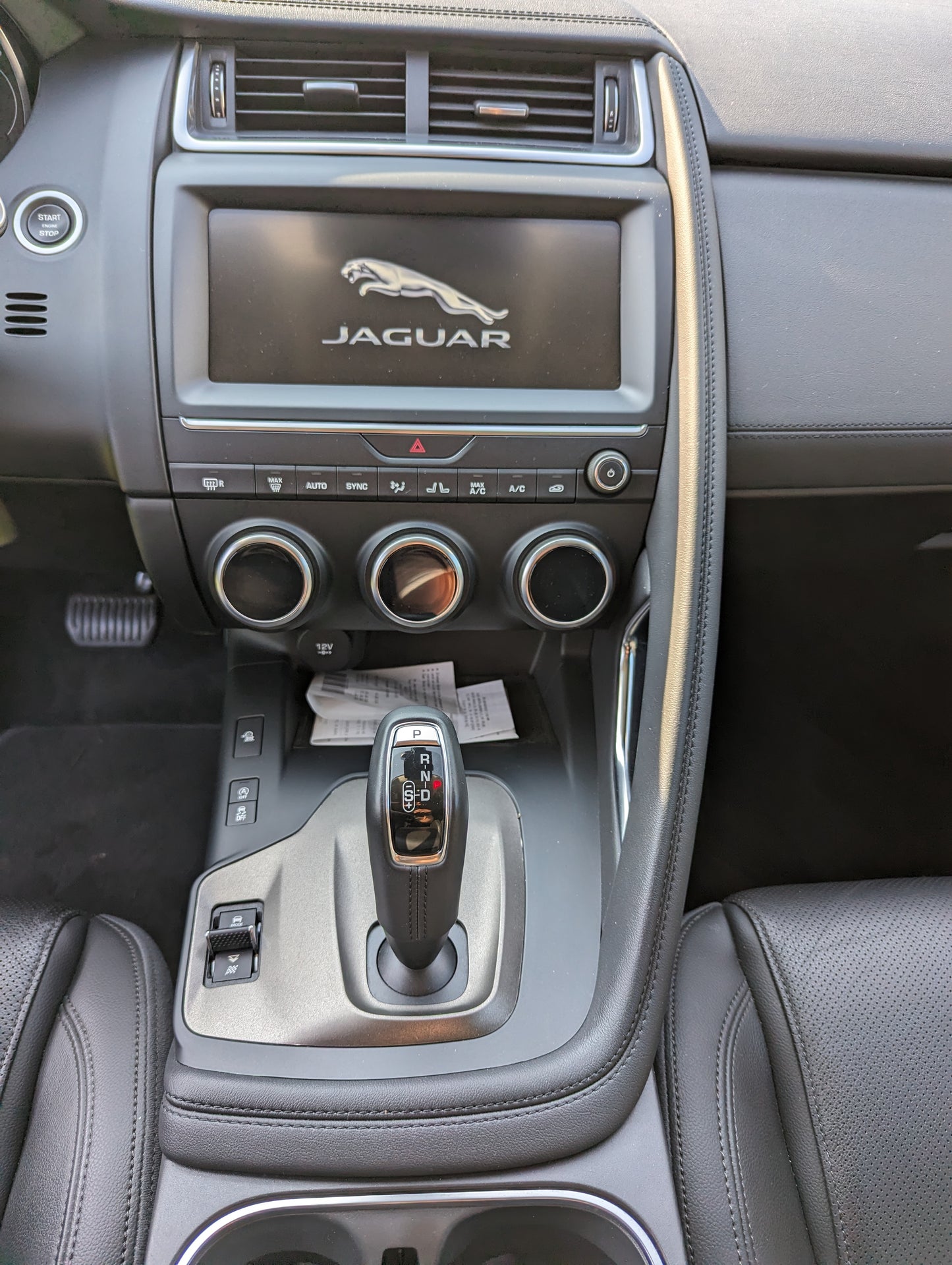 Jaguar E-Pace zu verkaufen - Akif Rana GmbH